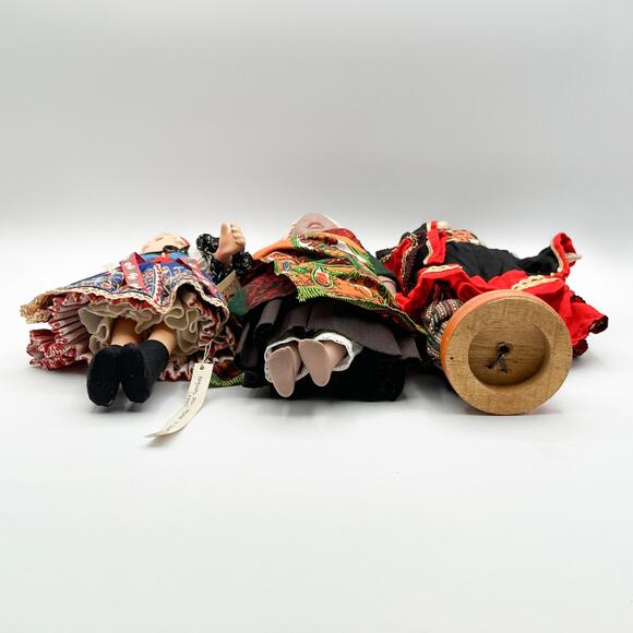 Lot 3 Intl Folk Dolls Czech Kroj Middle Eastern Swazi Carousel Vintage - Picture 11 of 13